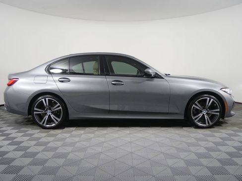 Used 2023 BMW 330i Sedan w/ Premium Package RWD image 2
