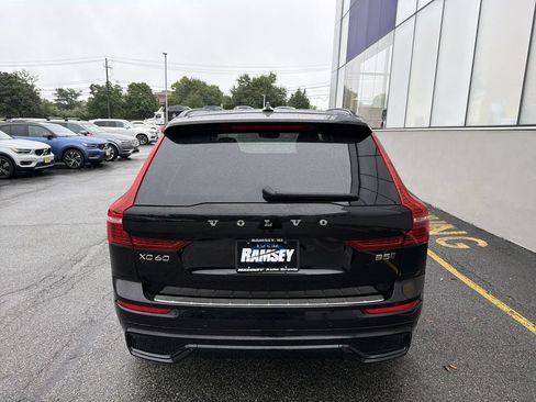 Certified 2024 Volvo XC60 B5 Plus w/ Protection Package Premier AWD/4WD image 7