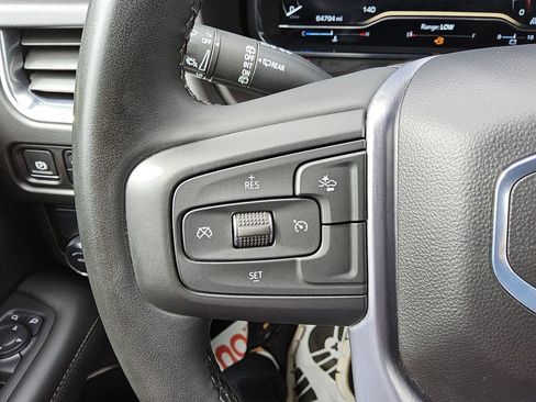 Used 2024 GMC Yukon SLT RWD image 25