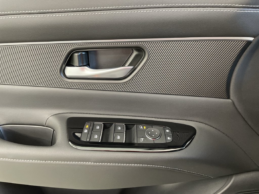 Certified 2025 Nissan Murano SV AWD/4WD image 26