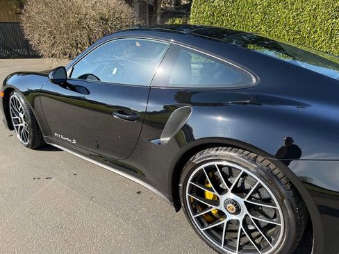 Used 2017 Porsche 911 Turbo S image 10