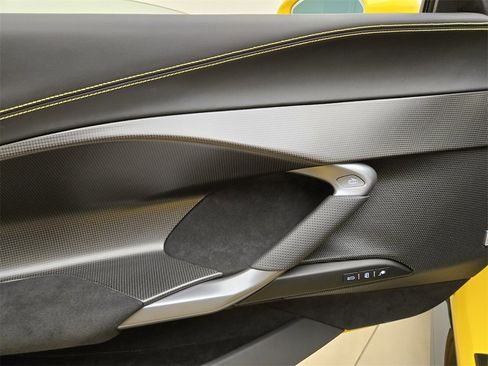 Used 2023 Ferrari 296 GTS image 30