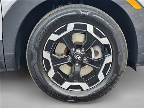 Used 2025 Hyundai Santa Fe SEL FWD image 29