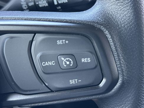 Used 2025 Jeep Wrangler Unlimited Sport AWD/4WD image 26