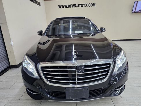 Used 2017 Mercedes-Benz S 550 Sedan image 3