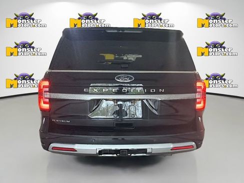 Used 2024 Ford Expedition Platinum AWD/4WD image 5
