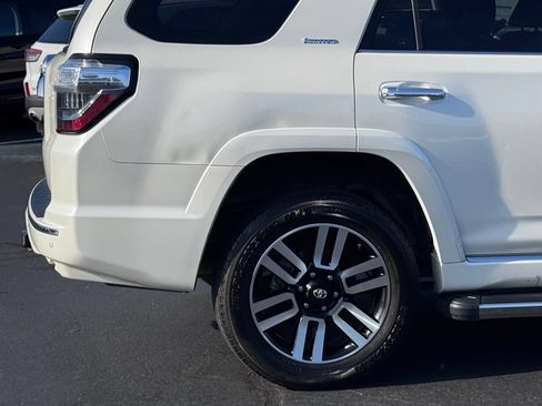 Used 2015 Toyota 4Runner Limited AWD/4WD image 44