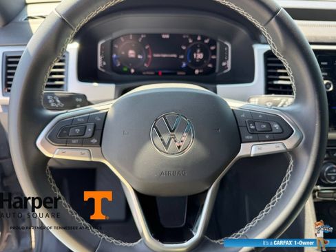 Used 2023 Volkswagen Atlas Cross Sport SE w/ Panoramic Sunroof Package FWD image 15