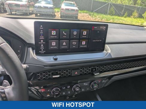 Used 2025 Honda Accord Touring image 21