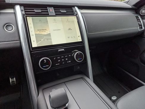 New 2025 Land Rover Discovery Dynamic SE AWD/4WD image 11