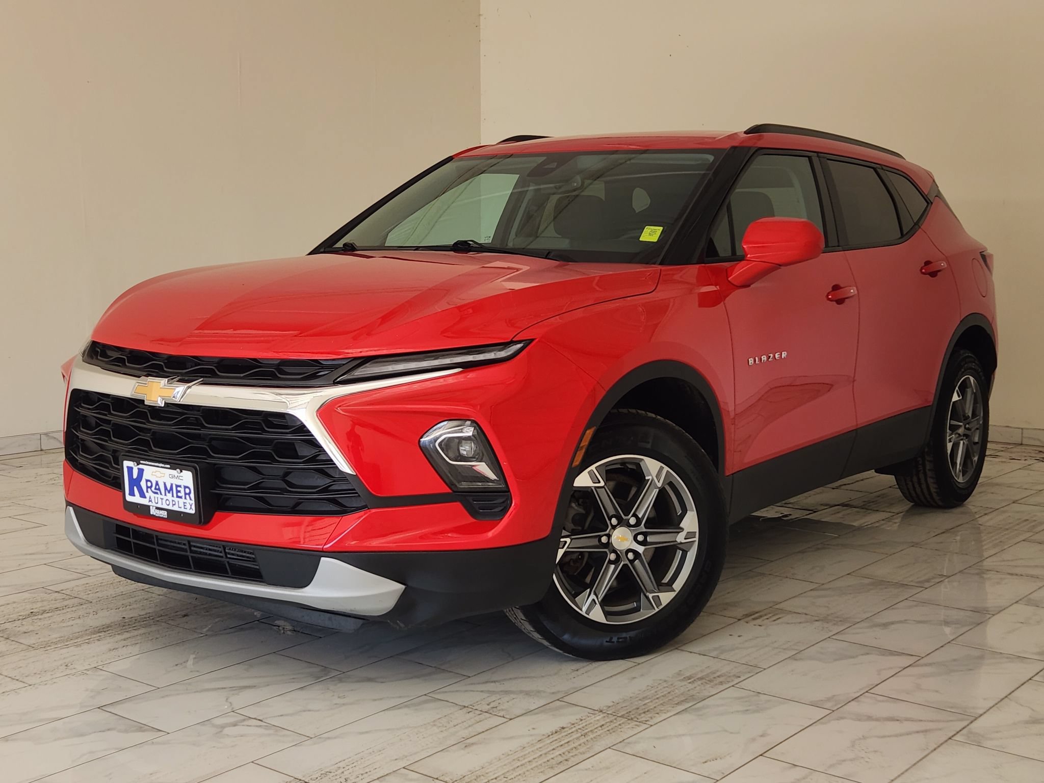 Used 2023 Chevrolet Blazer LT w/ Convenience Package FWD image 1
