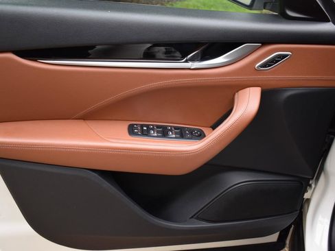 Used 2019 Maserati Levante S image 30