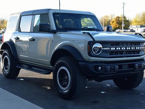 New 2025 Ford Bronco Big Bend w/ Black Diamond Package AWD/4WD image 7