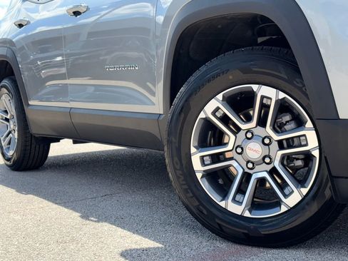 Used 2025 GMC Terrain Elevation AWD/4WD image 2