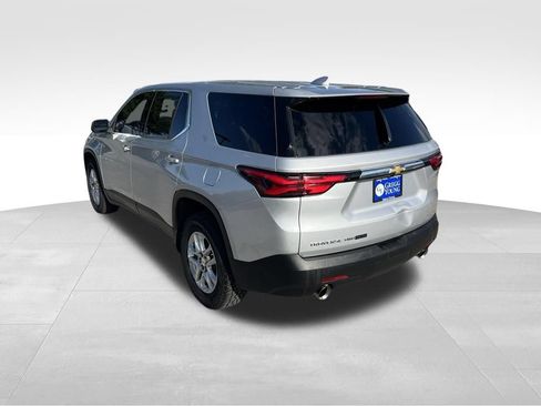 Used 2022 Chevrolet Traverse LS AWD/4WD image 4