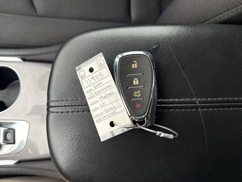 Used 2022 Chevrolet Malibu LT image 39