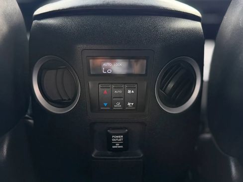 Used 2010 Honda Pilot EX-L image 19
