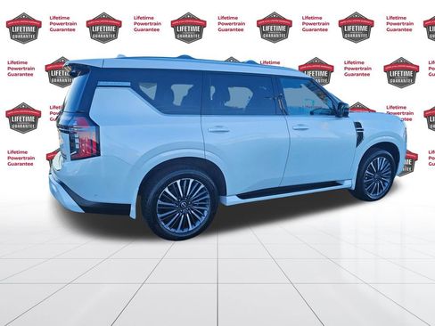 Used 2025 Nissan Armada Platinum Reserve image 7