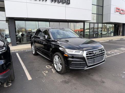 Used 2018 Audi Q5 2.0T Premium Plus w/ Premium Plus Package image 2