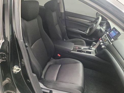 Used 2019 Honda Accord LX image 21