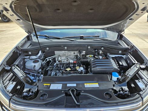 Used 2024 Volkswagen Atlas SE FWD image 33