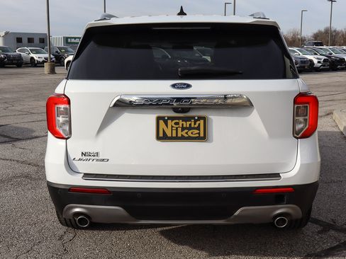 Used 2023 Ford Explorer Limited w/ Equipment Group 301A image 5