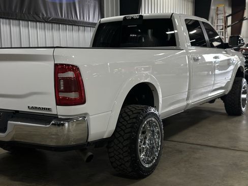 Used 2019 RAM 3500 Laramie image 37