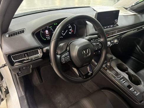 Used 2025 Honda Civic Sport image 7