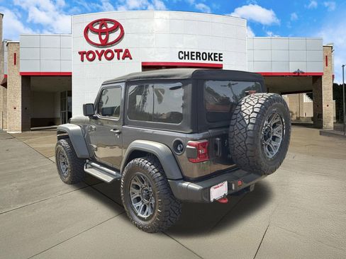 Used 2024 Jeep Wrangler Sport S image 7
