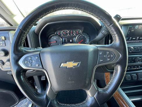 Used 2019 Chevrolet Silverado 2500 High Country w/ Duramax Plus Package image 33