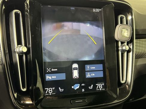 Used 2020 Volvo XC40 T5 R-Design image 21