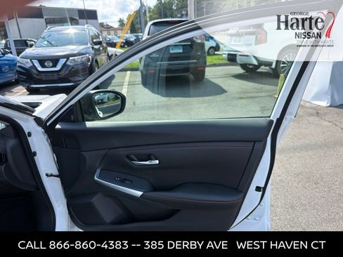Certified 2024 Nissan Sentra SR FWD image 28