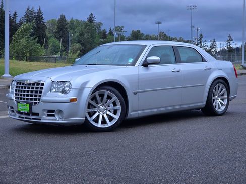 Used 2006 Chrysler 300 SRT8 w/ SRT Option Group II RWD image 1