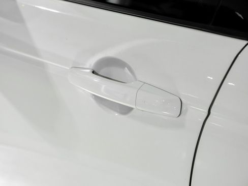 Used 2023 Land Rover Discovery Sport S R-Dynamic image 42