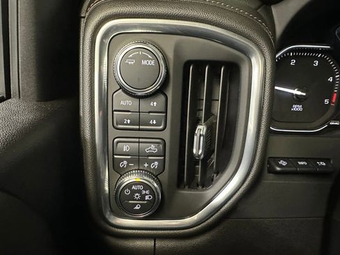 Certified 2021 GMC Sierra 2500 AT4 w/ AT4 Premium Plus Package image 12