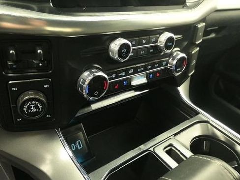 Certified 2021 Ford F150 Lariat w/ FX4 Off-Road Package AWD/4WD image 18