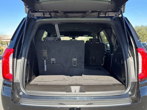 Used 2022 GMC Yukon SLE image 35