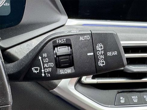 Used 2023 BMW X5 xDrive40i w/ Executive Package image 27