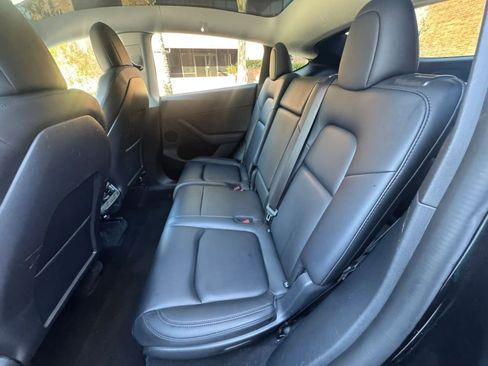 Used 2023 Tesla Model Y Long Range AWD/4WD image 12