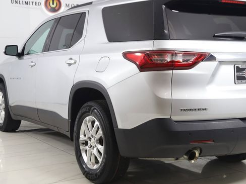 Used 2018 Chevrolet Traverse LT FWD image 24