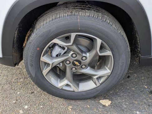 New 2026 Chevrolet Trax LT w/ Driver Confidence Package FWD image 29