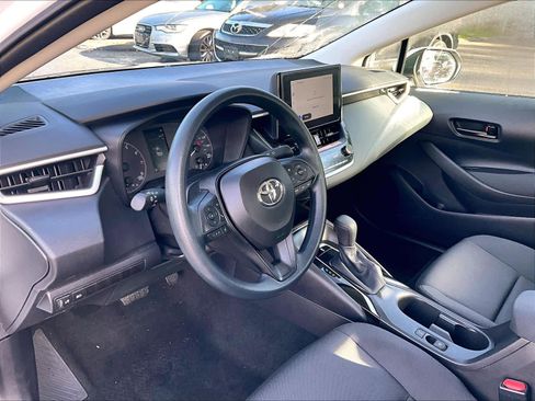 Used 2025 Toyota Corolla LE image 8