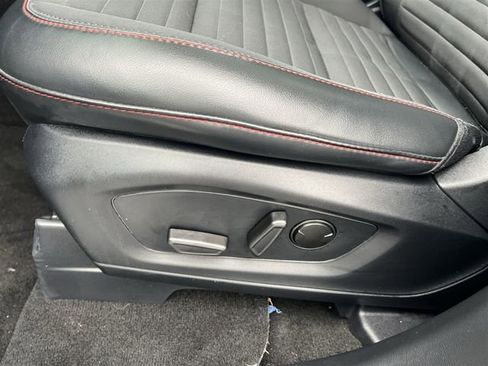 Used 2025 Ford Explorer ST-Line image 17