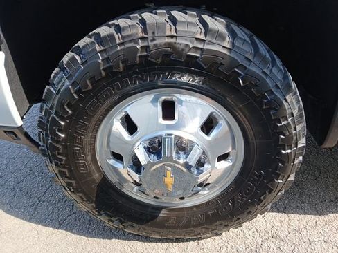 Used 2025 Chevrolet Silverado 3500 High Country w/ Technology Package AWD/4WD image 27