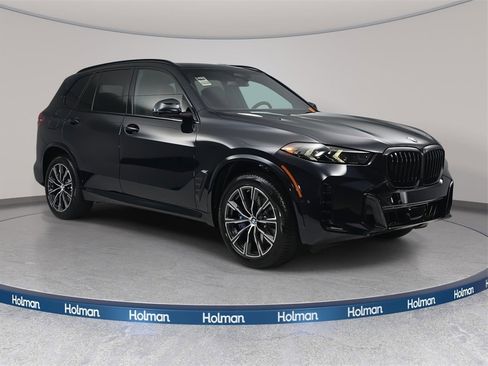 New 2026 BMW X5 xDrive40i w/ Executive Package image 3