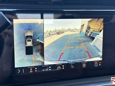 Certified 2024 GMC Sierra 3500 Denali Ultimate AWD/4WD image 21