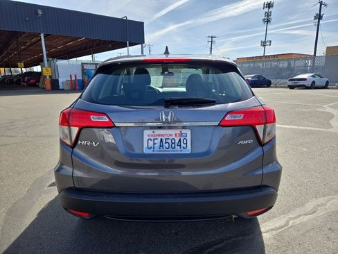 Used 2019 Honda HR-V LX image 4