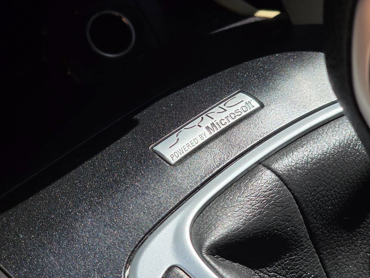 Used 2015 Ford Fusion SE FWD image 41
