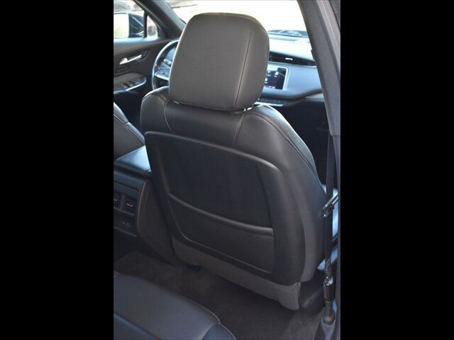 Used 2023 Cadillac XT4 Premium Luxury FWD image 26