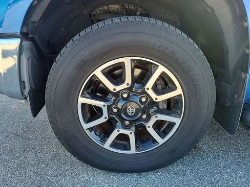 Used 2016 Toyota Tundra SR5 image 7